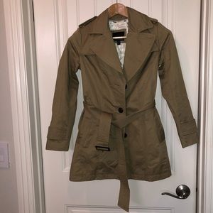 Banana Republic trench coat. XXSP